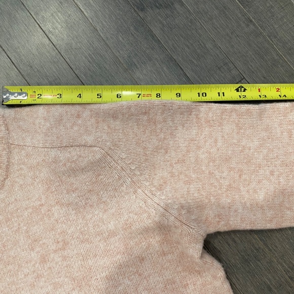 NWT Abercrombie Madeline Crew Sweater - Picture 9 of 10